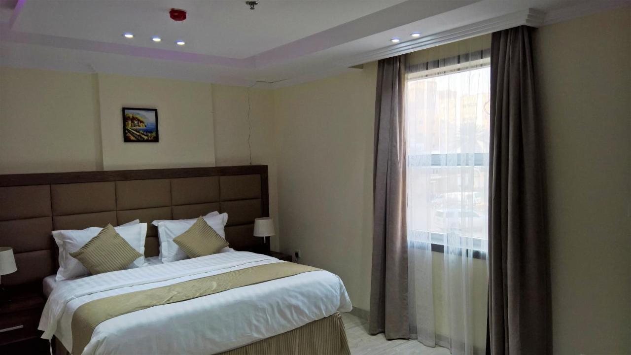 Gold Palace Serviced Apartments Dschidda Exterior foto